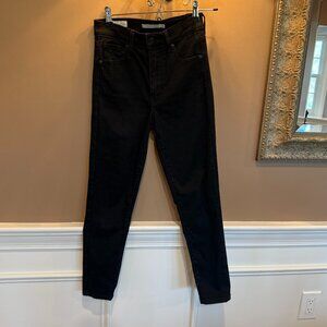 Levi's Black Mile High Super Skinny Jeans